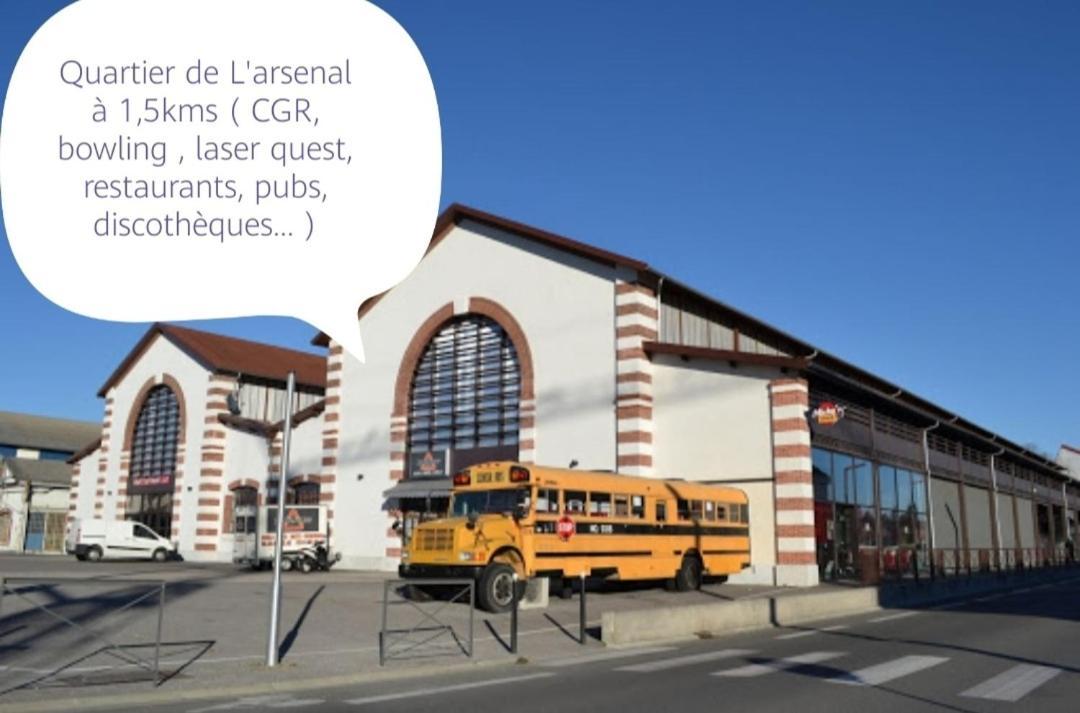 L'Appartement 7 - Centre Ville-Parking-Tv-Wifi Tarbes Exteriör bild